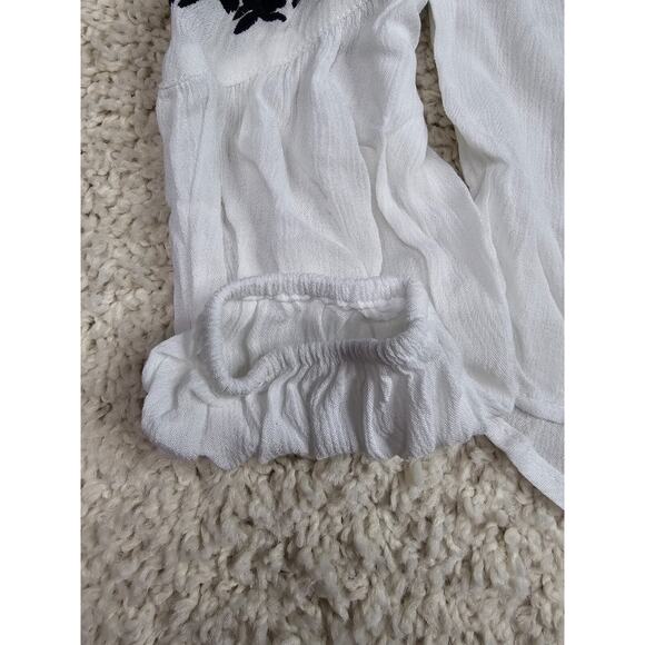 Simply Vera Wang Womens Sz Small White Black Long Sleeve Top Shirt Blouse Floral - Picture 8 of 10